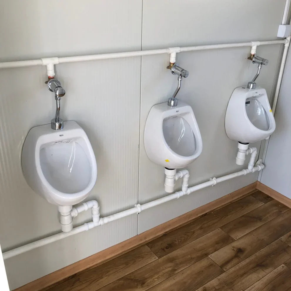 Conteneur en panneaux sandwich avec toilettes 6,00×3,00 agri-tract