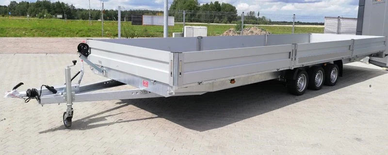 Plateforme latérale pliante Boss 600 x 200 cm 3500 KG + rampes + béquilles agri-tract