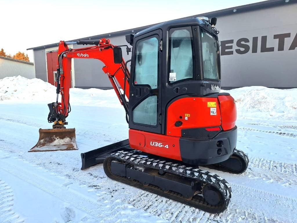 Mini Escavadora Kubota U36-4 + 3 Caçambas – 3,9T agri-tract