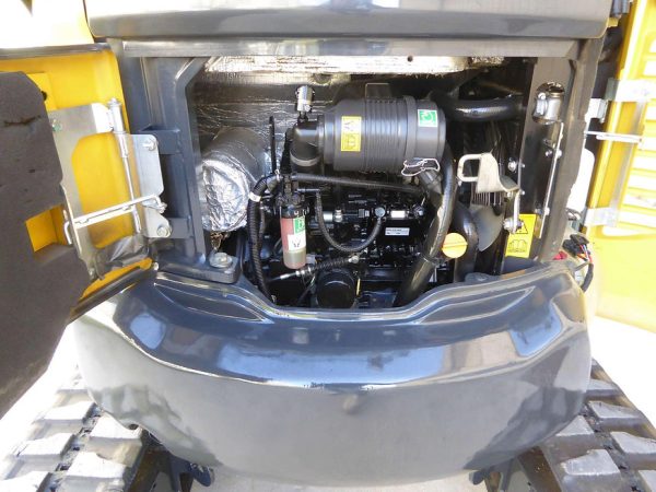 KOMATSU PC 26 MR-3 agri-tract