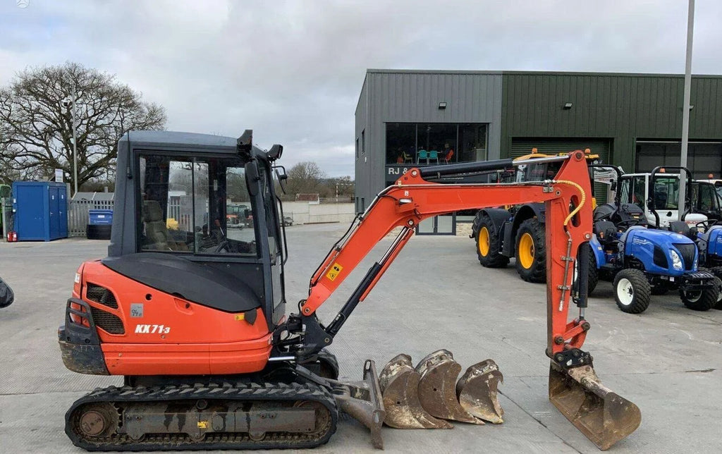 Kubota KX71-3 agri-tract